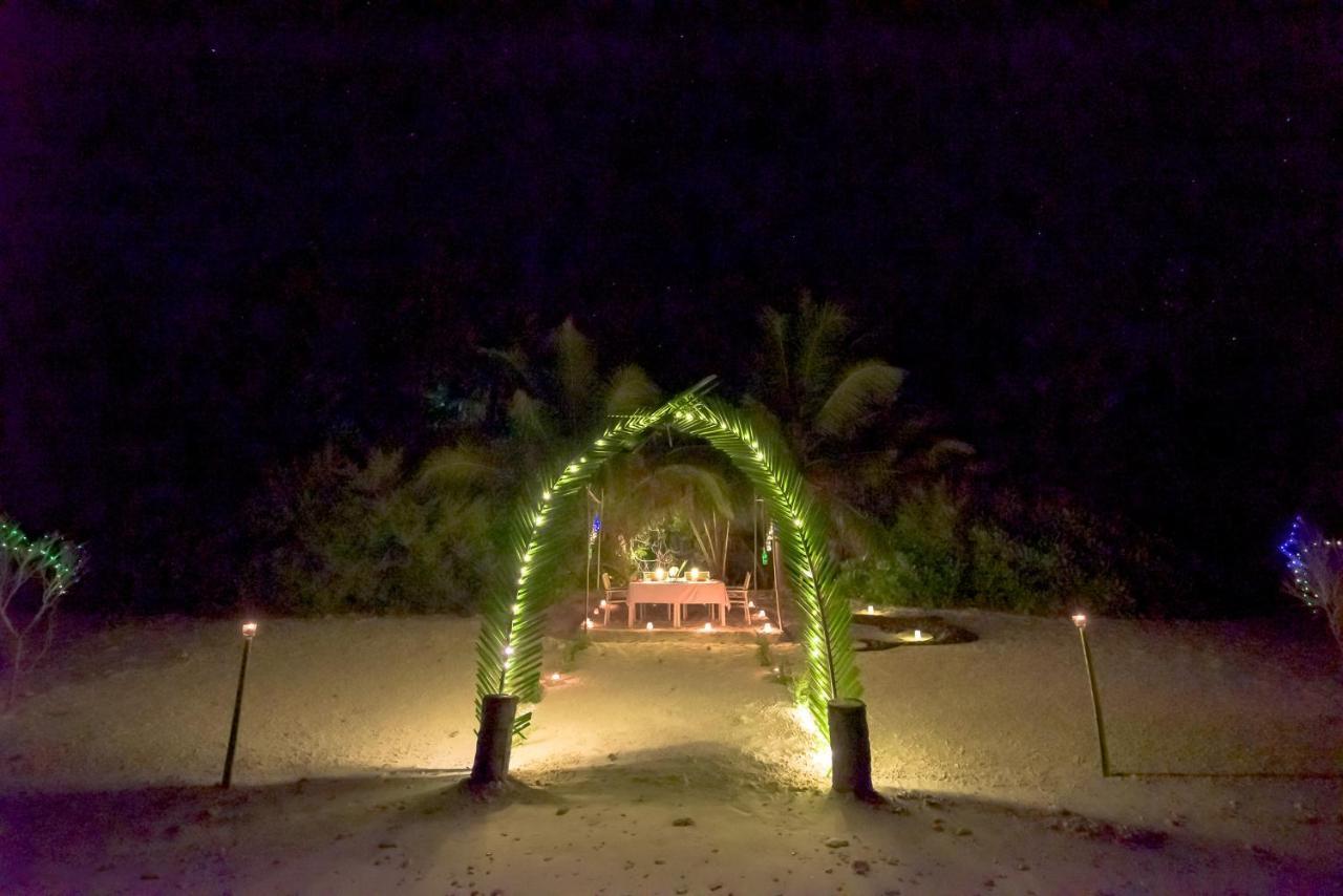 Готель Dhiguveli Maldives Дігура Екстер'єр фото